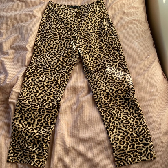 Cotton On leopard print ankle pants - Picture 3 of 6